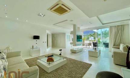 Cobertura com 4 dormitórios à venda, 489 m² por R$ 3.900.000,00 - Várzea - Teresópolis/RJ