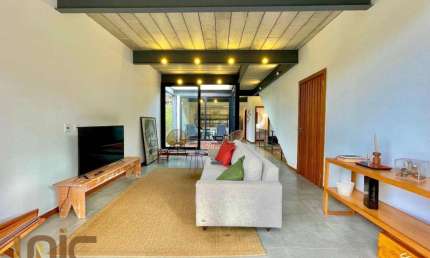 Casa com 3 dormitórios à venda, 210 m² por R$ 1.300.000 - Vargem Grande - Teresópolis/RJ - Porteira Fechada