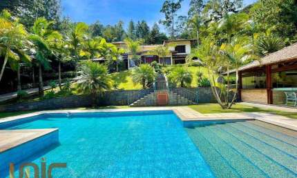 Casa com 4 dormitórios à venda, 428 m² por R$ 4.500.000,00 - Comary - Teresópolis/RJ