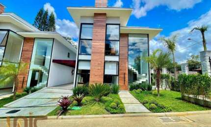Casa com 4 dormitórios à venda, 151 m² por R$ 1.450.000,00 - Tijuca - Teresópolis/RJ