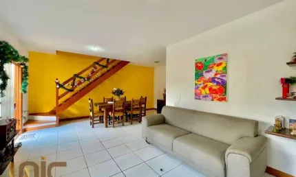 Casa com 4 dormitórios à venda, 119 m² por R$ 798.000,00 - Parque do Ingá - Teresópolis/RJ