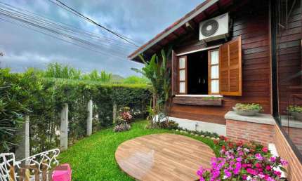 Casa com 2 dormitórios à venda, 117 m² por R$ 520.000,00 - Vargem Grande - Teresópolis/RJ