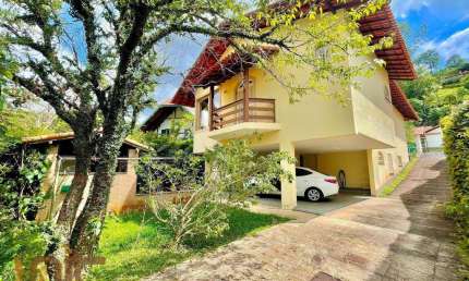Casa com 7 dormitórios à venda, 277 m² por R$ 1.100.000,00 - Parque do Imbui - Teresópolis/RJ