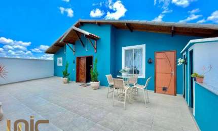 Casa com 4 dormitórios à venda, 450 m² por R$ 990.000,00 - Barra do Imbuí - Teresópolis/RJ
