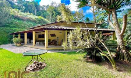 Casa com 3 dormitórios à venda, 340 m² por R$ 1.450.000,00 - Albuquerque - Teresópolis/RJ