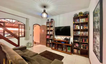 Casa com 2 dormitórios à venda, 70 m² por R$ 320.000,00 - Parque São Luiz - Teresópolis/RJ