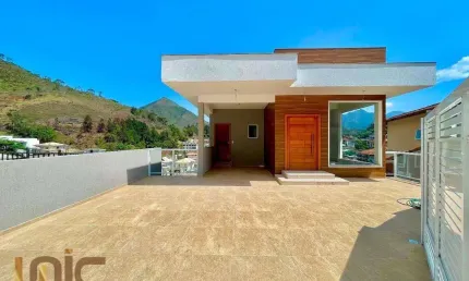 Casa com 3 dormitórios à venda, 211 m² por R$ 1.390.000,00 - Tijuca - Teresópolis/RJ