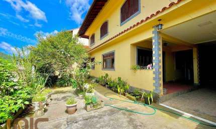 Casa com 2 dormitórios à venda, 100 m² por R$ 400.000,00 - Barra do Imbuí - Teresópolis/RJ
