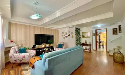 Casa com 3 dormitórios à venda, 122 m² por R$ 630.000,00 - Araras - Teresópolis/RJ