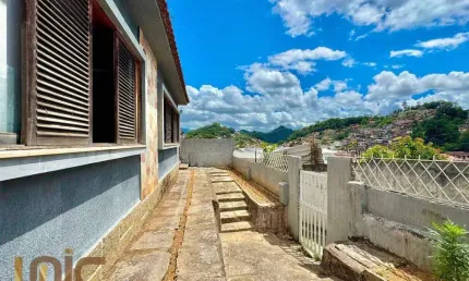 Casa com 3 dormitórios à venda, 68 m² por R$ 590.000,00 - Tijuca - Teresópolis/RJ