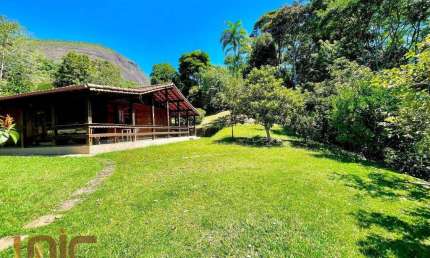 Casa com 3 dormitórios à venda, 100 m² por R$ 690.000,00 - Parque do Imbui - Teresópolis/RJ