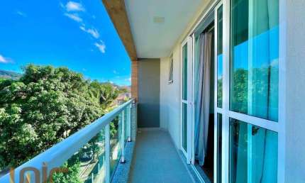 Excelente apartamento com 2 quartos sendo 1 suíte no bairro do Alto