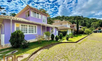 Casa com 3 dormitórios à venda, 128 m² por R$ 850.000,00 - Albuquerque - Teresópolis/RJ