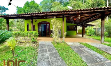 Casa com 3 dormitórios à venda, 150 m² por R$ 600.000,00 - Iconha - Guapimirim/RJ