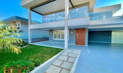 Casa com 4 dormitórios à venda, 380 m² por R$ 1.850.000,00 - Comary - Teresópolis/RJ
