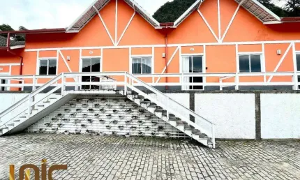 Casa com 3 dormitórios à venda, 155 m² por R$ 530.000,00 - Granja Guarani - Teresópolis/RJ