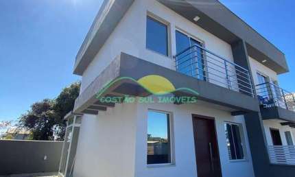 ALUGUEL - Ótima casa com 2 quartos, terreno individual, localização privilegiada, Cozinha montada