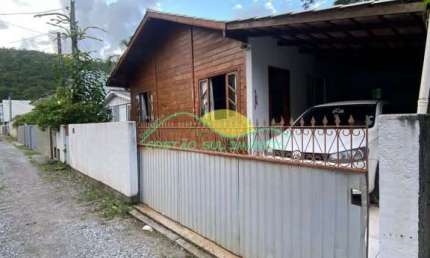 Casa com 3 dormitórios à venda  no Morro das Pedras – Florianópolis Sc