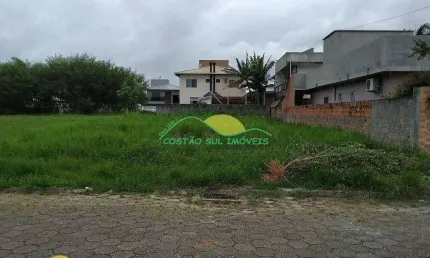 Terreno Comercial e Residencial de 360 m² no Carianos, Loteamento Santos Dumont, ótima infra estrut
