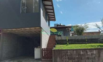 Casa com 264m² à venda nos Altos do Ribeirão – Vista Deslumbrante para o Mar! Altos do Ribeirão em