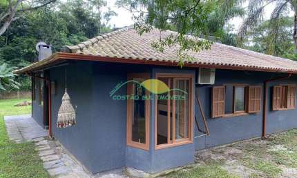 Casa com 3 Dormitórios sendo 2 suítes em área total de 800 m² – Conforto e Espaço no Rio Tavares em