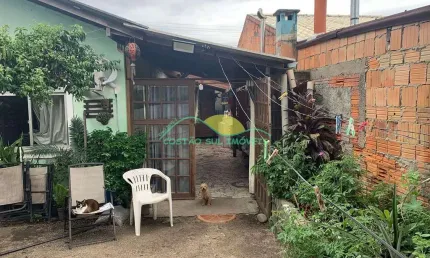 2 casas em um terreno à venda, Morro das Pedras, Florianópolis, SC