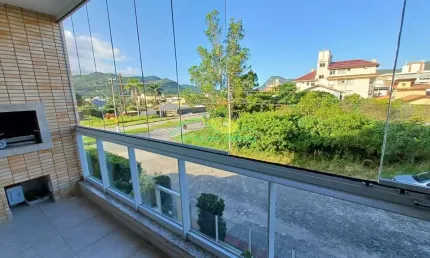 Apartamento de 3 quartos, sendo 1 suíte, no Residencial Firenze, financiável, a 220 metros da Praia