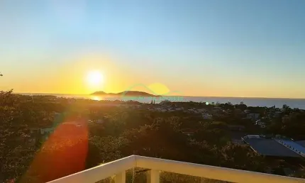 Casa com 3 suítes e vista panorâmica da Ilha do Campeche - Morro das Pedras - Florianópolis/SC