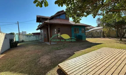 Casa com 2 quartos para alugar na Servidão Revoar das Perdizes, 500, Campeche, Florianópolis, 80 m2 por R$ 4.000