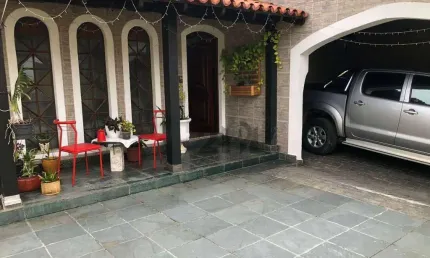 Casa com 3 dormitórios à venda, 250 m² por R$ 1.060.000,00 - Jardim Guanca - São Paulo/SP
