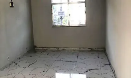 Ótimo apto  sala qto  andar medio no condomínio merck