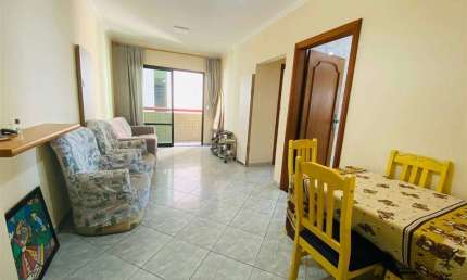 Apto de 1 Dorm, SACADA, 55 m² de área útil. Bairro: Maracanã.