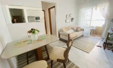 Apto de 2 dorm c/ 1 suíte, mobiliado, sacada gourmet, vista mar, 62 m² de área útil. bairro: flórida.