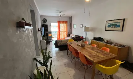 Apto. 2 dorm. c/ 1 suíte, sacada gourmet, 85 m² de área útil. bairro: canto do forte.