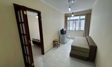 Apto de 1 Dorm, 42,75 m² de área útil. Bairro: CANTO DO FORTE.