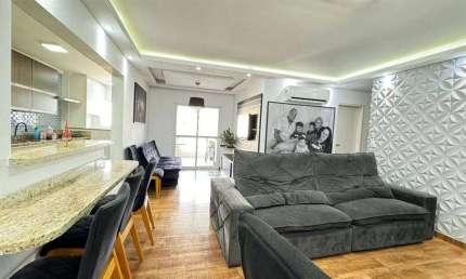 Apto de 2 Dorm, c/ 2 suítes, c/ sacada, 100  m² de área útil. Bairro: GUILHERMINA.