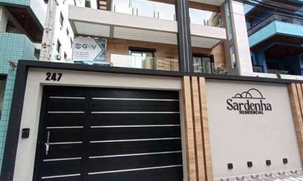 CASA TRIPLEX c/ 2 Dorm sendo 2 SUÍTES, PISCINA, 94 m² de área útil. BAIRRO: CANTO DO FORTE.