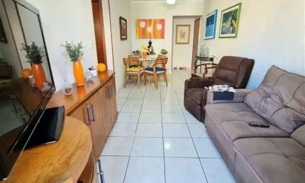 Apto de 2 dorm c/ suíte, sacada c/ vista mar, 83 m² de área úitl. bairro: guilhermina.
