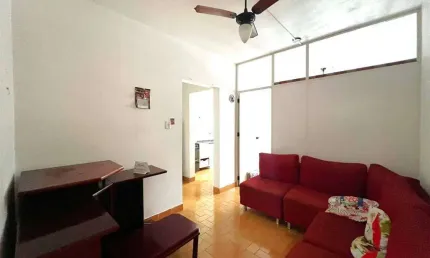 Kitnet dividido, 32 m² de área útil. bairro: forte.