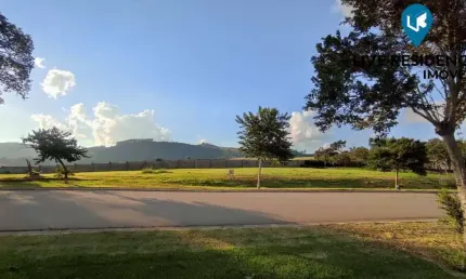 Terreno à venda Dona Carolina Itatiba SP, condomínio