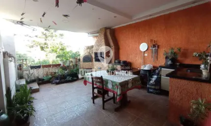 casa residencial Jardim Ipê terreno 163,50 construção 178m²