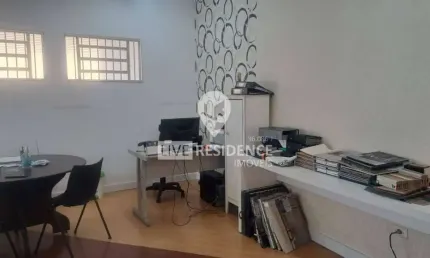 Casa Residencial e Comercial a venda no Centro de Itatiba