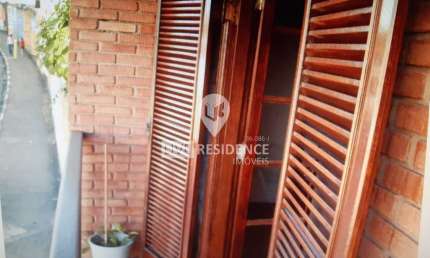 Casa Residencial e Comercial à Venda na Região Central de Itatiba/SP