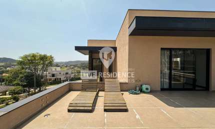 Vende-se Casa Sobradada no Condomínio Residencial Paradiso – Itatiba/SP