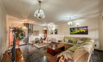 Casa Completa com Espaço Gourmet e Piscina – Live Residence Imóveis