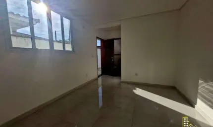 Casa  sobreposta com 2 dormitórios à venda, 70 m² por r$ 430.000 - vila santa rosa - guarujá/sp
