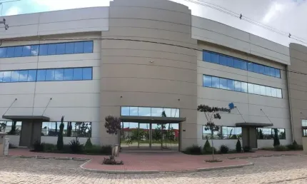 Escritório no Melhor Condomínio Industrial do Brasil: Portal do Porto