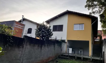 Casa para Venda em Cotia, Centro (Caucaia do Alto), 2 dormitórios, 1 banheiro, 2 vagas