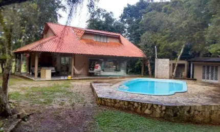 Chácara / sítio com 3 quartos à venda em Campina do Taquaral, São José dos Pinhais 