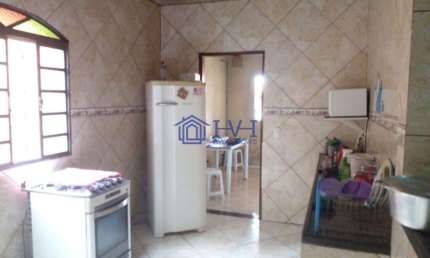 Casa com 4 quartos à venda na Vida Nova, Vespasiano  por R$ 260.000